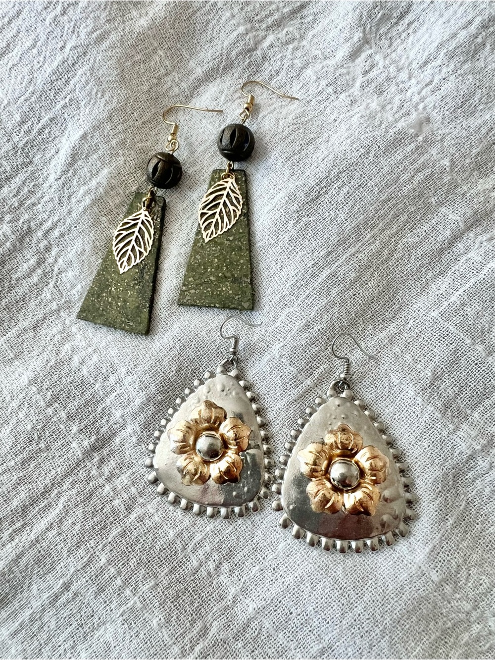 Set of Two Earrings